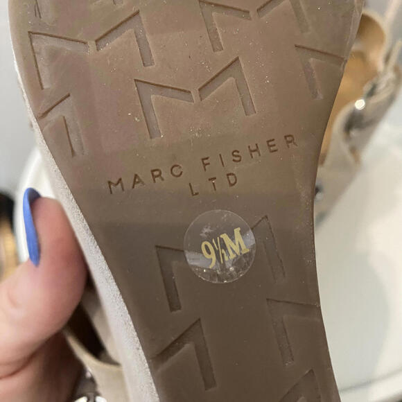 Marc Fisher Bloom Grommet Wedge Platform Sandal Tan 9.5 Like New - Picture 7 of 7